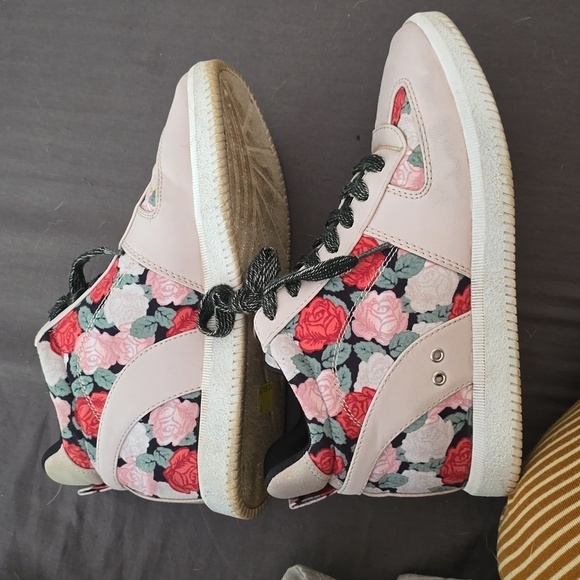 Women's shoes - Picture 4 of 4